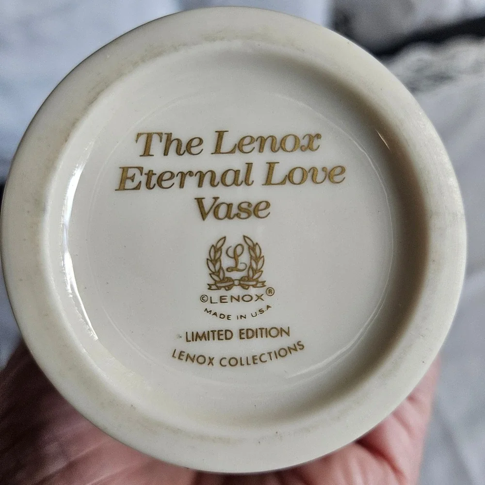 1985 Lenox Eternal Love Vase Limited Edition 8